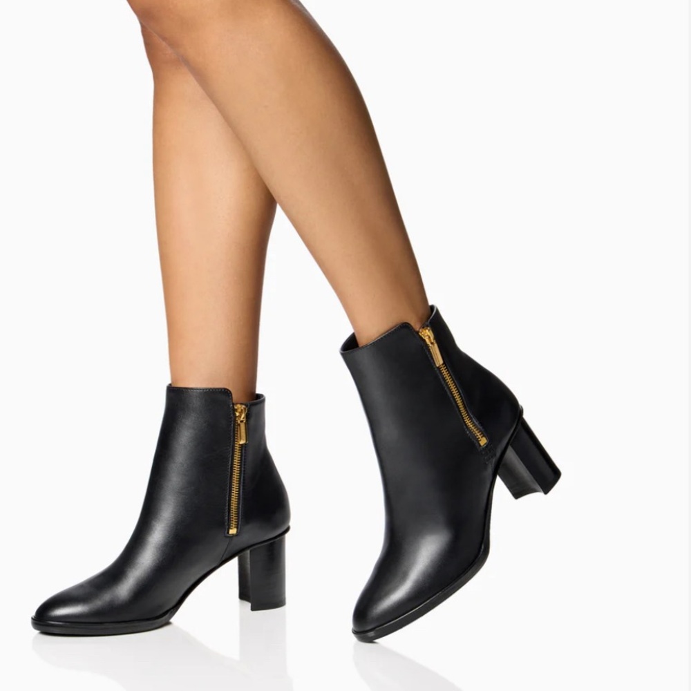 MUST GO SHIP SAME DAY Authentic Sarah Flint Perfect Zip Booties 70 IT 37 / US